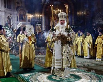 Рождественская ночь в главном соборе: как Патриарх Кирилл возглавил праздничное богослужение.